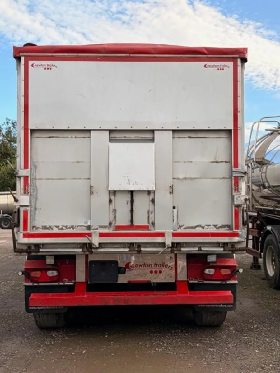 Tipping Trailer - Image 3
