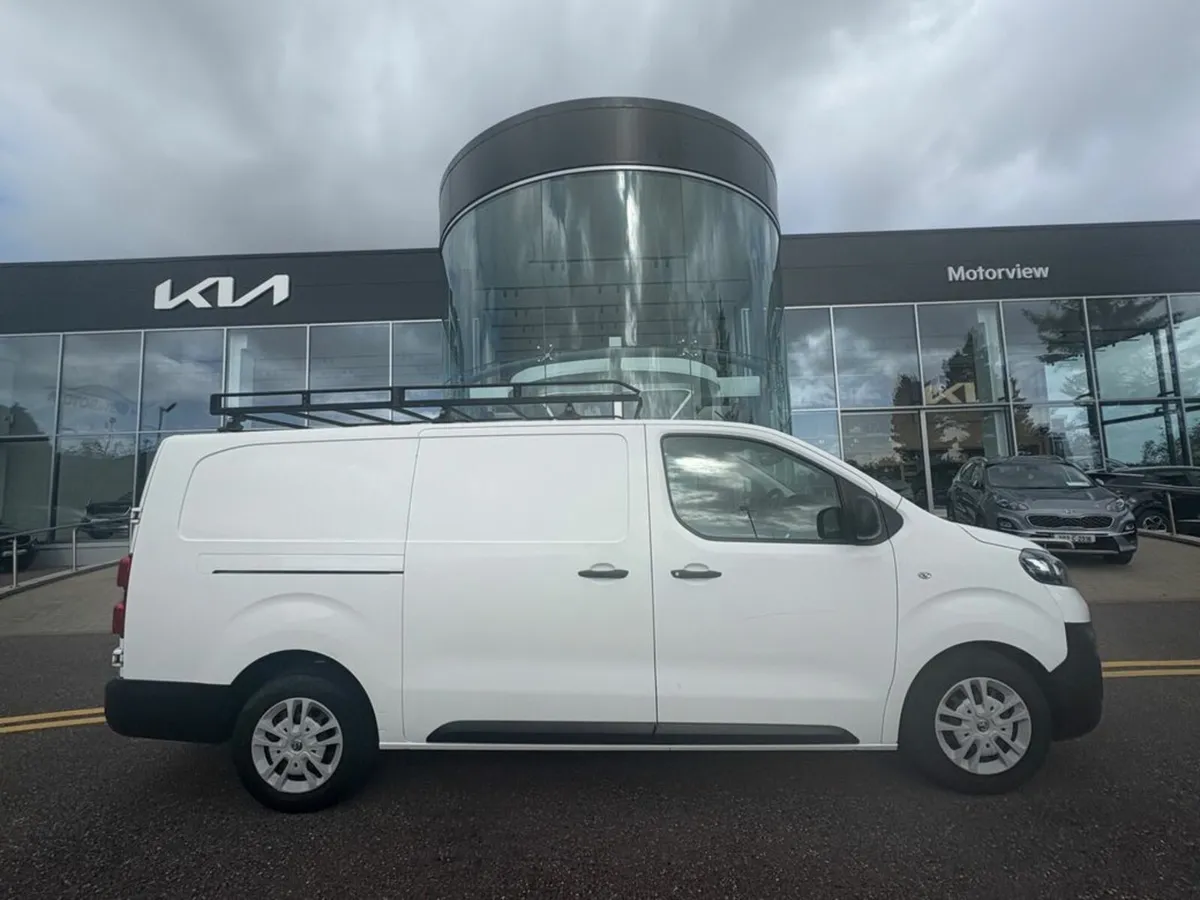 Opel Vivaro 2900 Dynamic S/S, Roof Rack, Touch Scr - Image 1