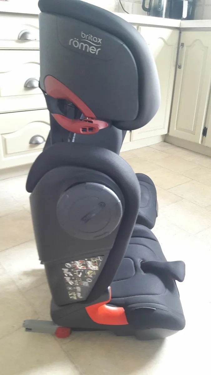 Car seat - Image 2