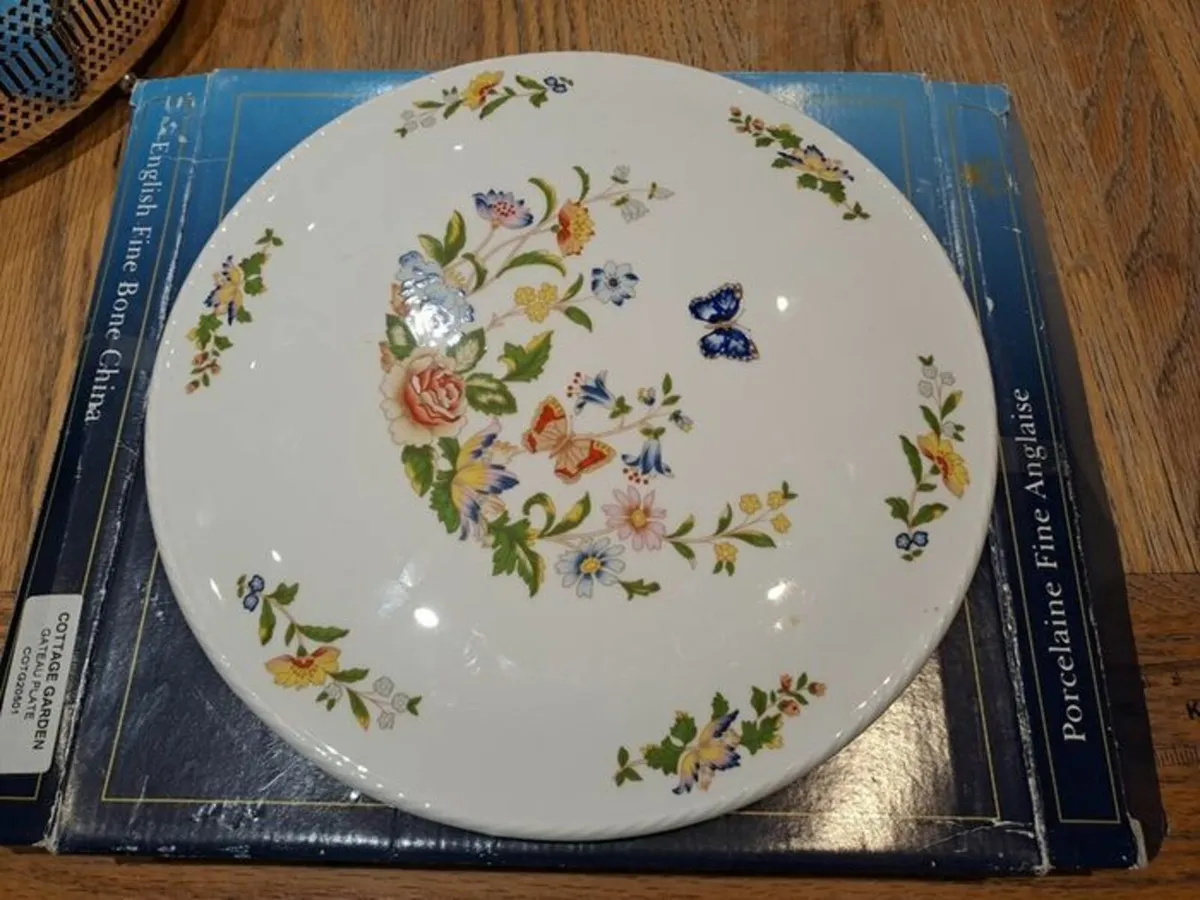 Aynsley Gateau Plate - Image 1