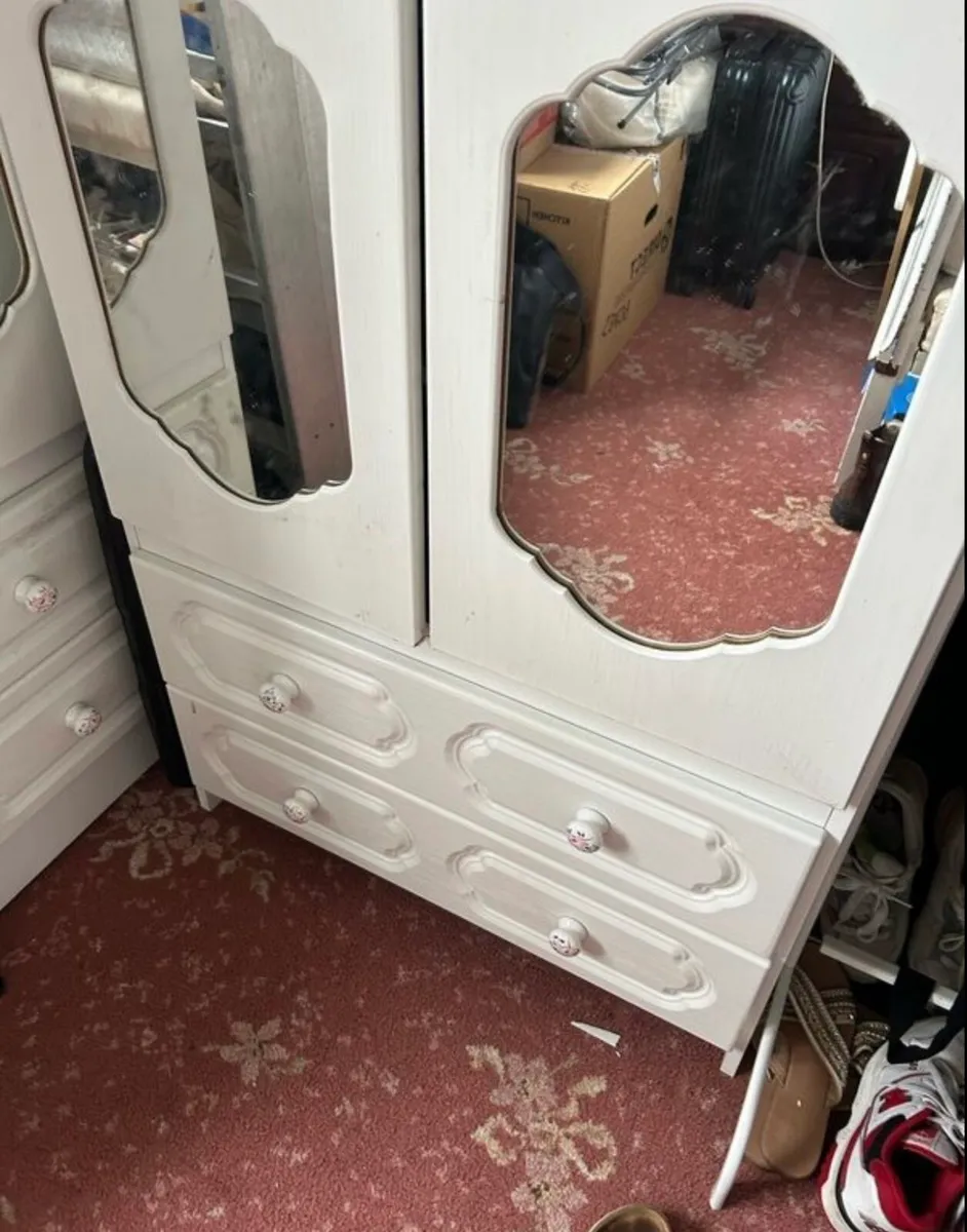 White children’s wardrobes x2 - Image 4