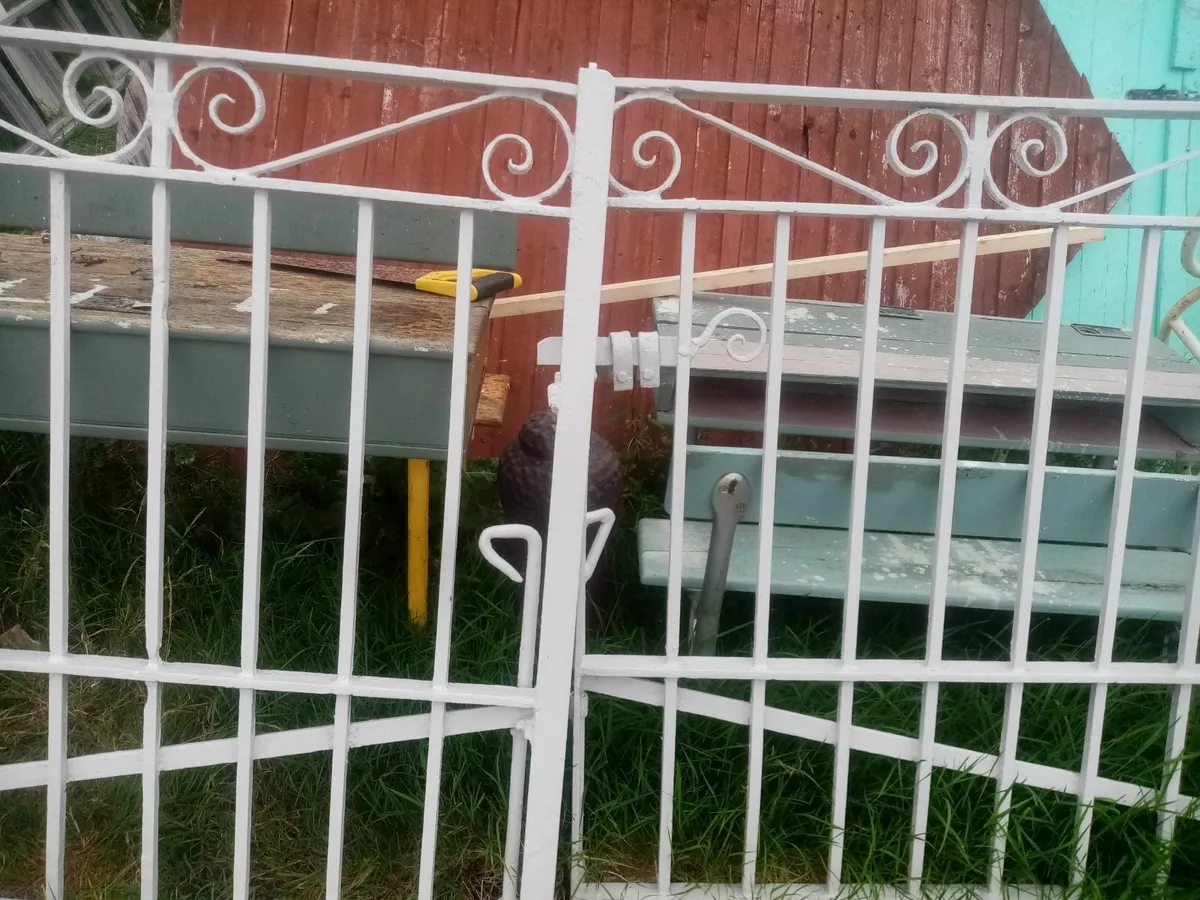 1940s Wrought Iron Double Gates - Image 4