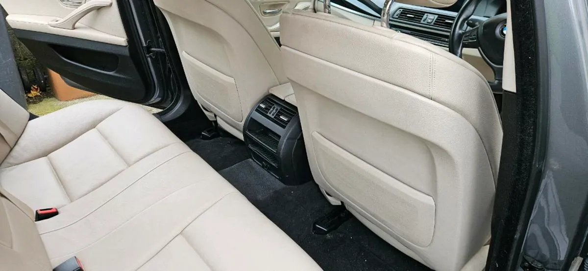 FOR SALE 5 SERIES BMW 520D - Image 4