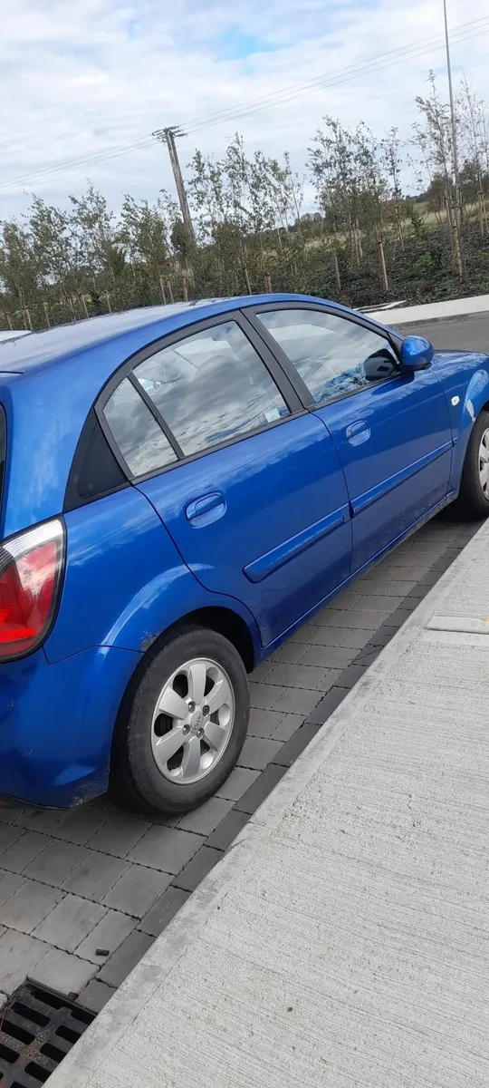 Kia Rio 2010 - Image 2