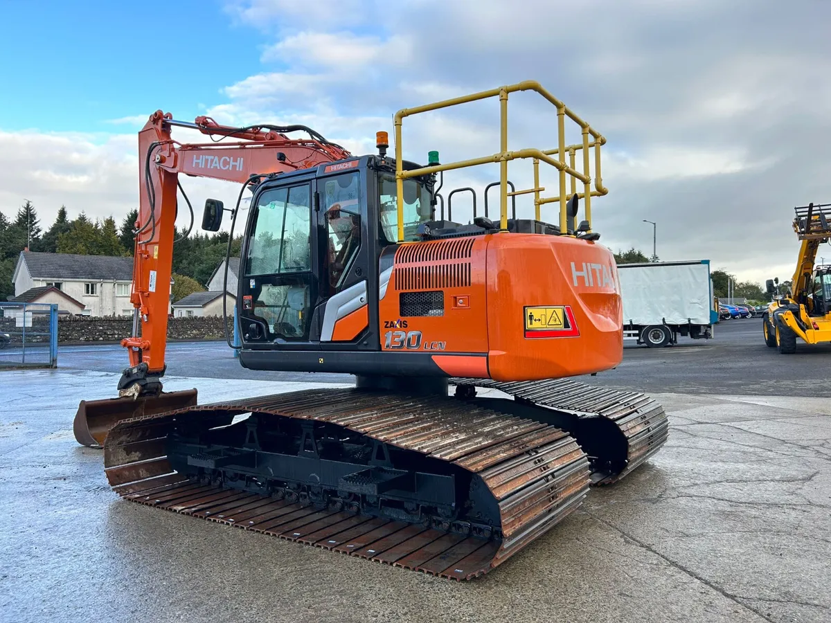 2022 Hitachi ZX130-7 LGP BogMaster - MULLANS - Image 3