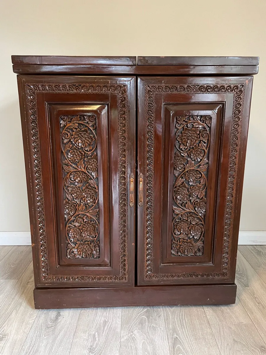 Wooden carved bar, amazing Chinese unit - Image 1