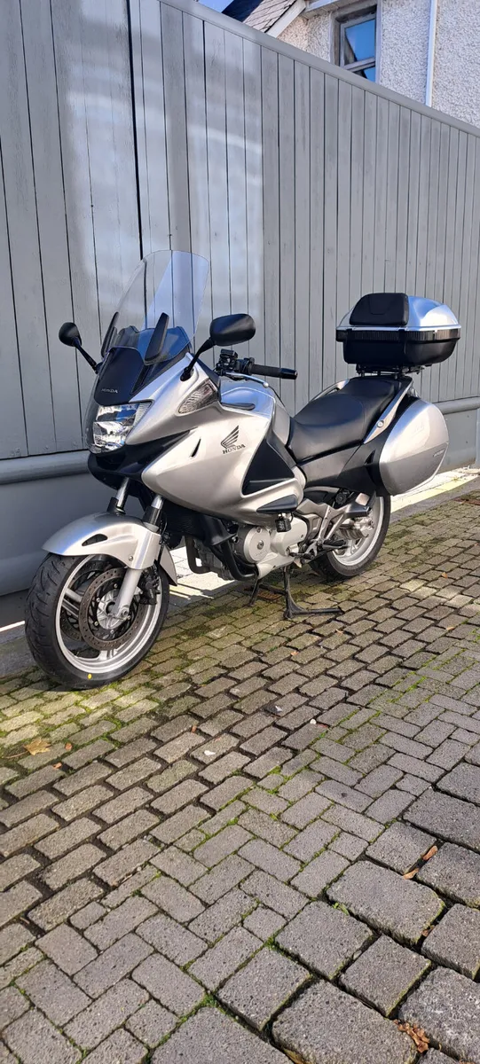 2013 Honda Deauville NT700 - Image 1