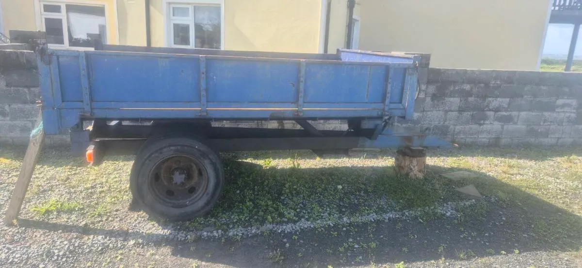 Tipping trailer - Image 1