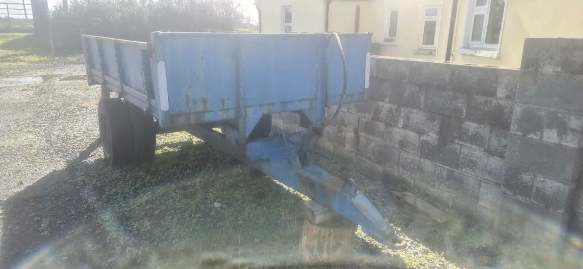 Tipping trailer - Image 3