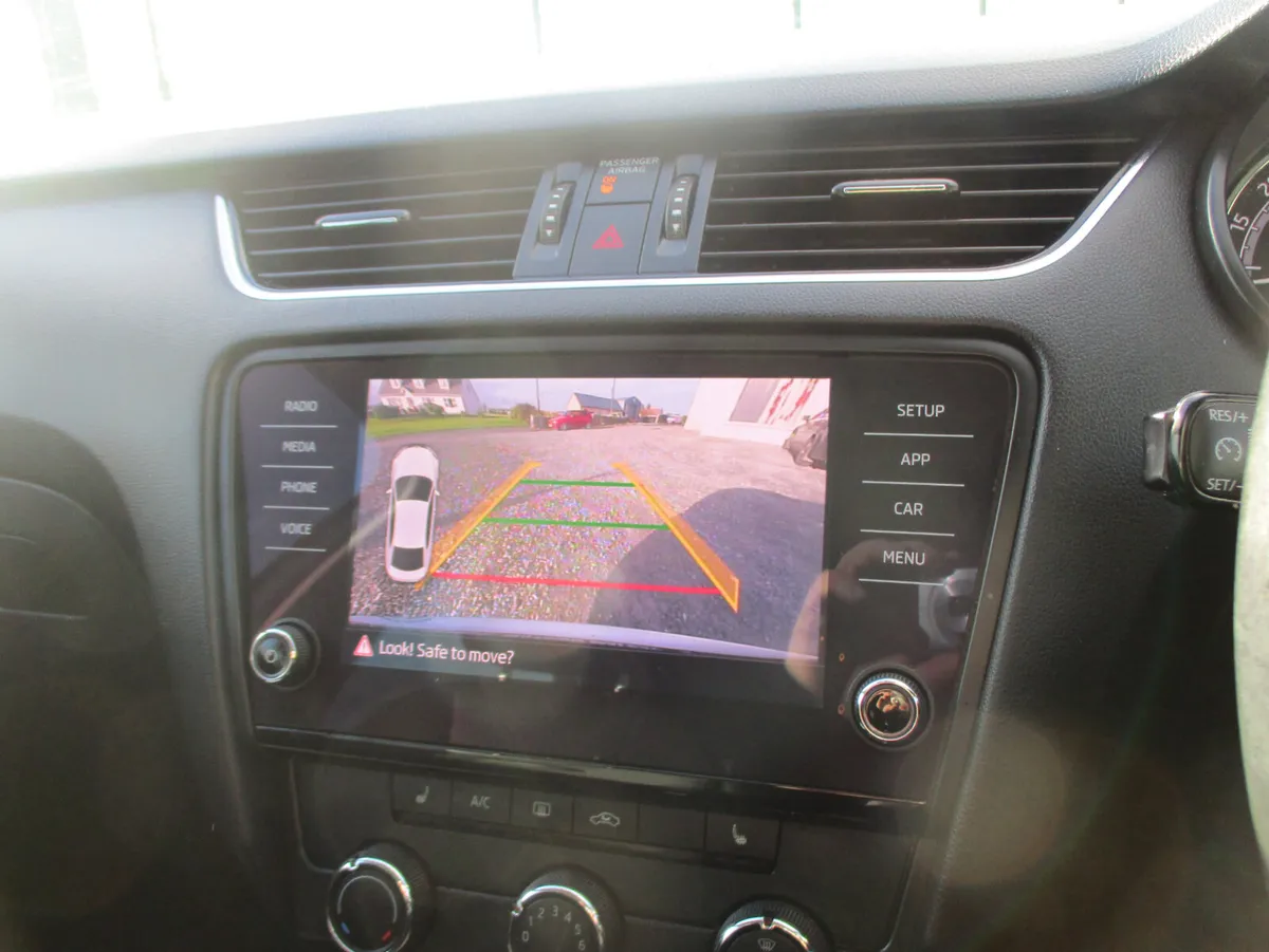 Skoda Octavia 2019 1.6 TDI SOL 110BHP - Image 3
