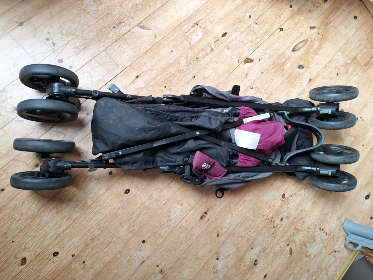 Joie travel buggy - Image 3