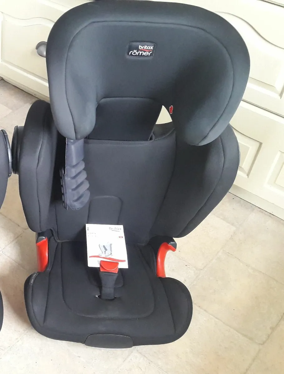 Car seat - Image 1