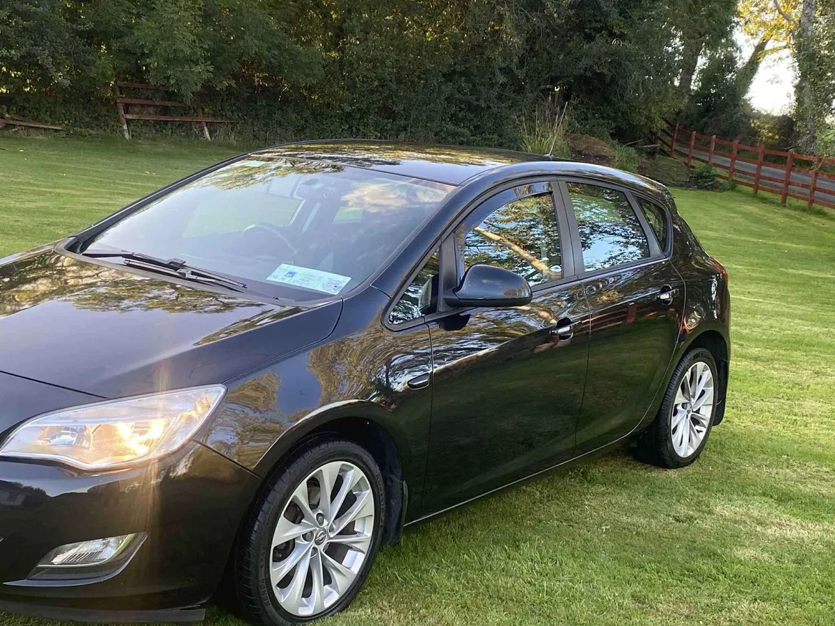 2012 Opel Astra j - Image 4