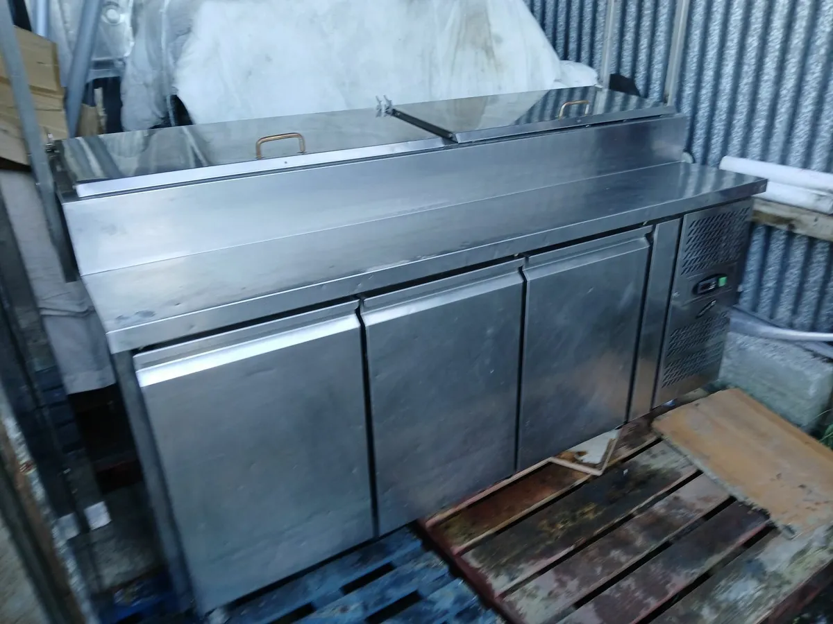 Commercial fridge deli unit delivered - Image 4