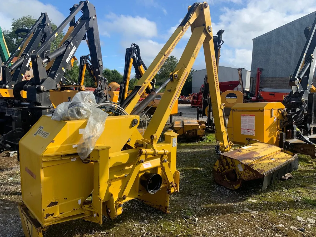 TWOSE 520 FLAIL HEDGER - Image 3
