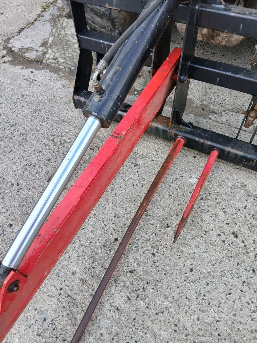 Bale Splitter - Image 3