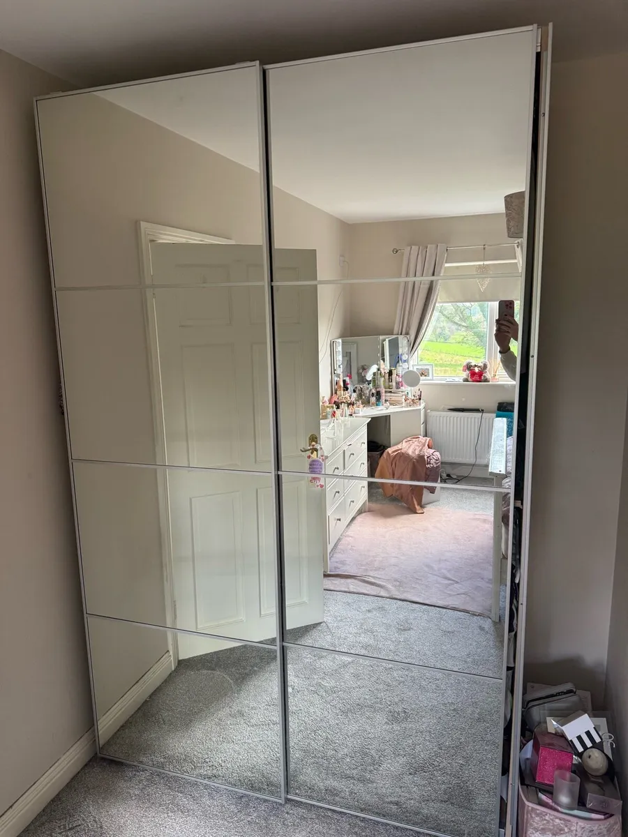 Mirrored kallax wardrobe - Image 1