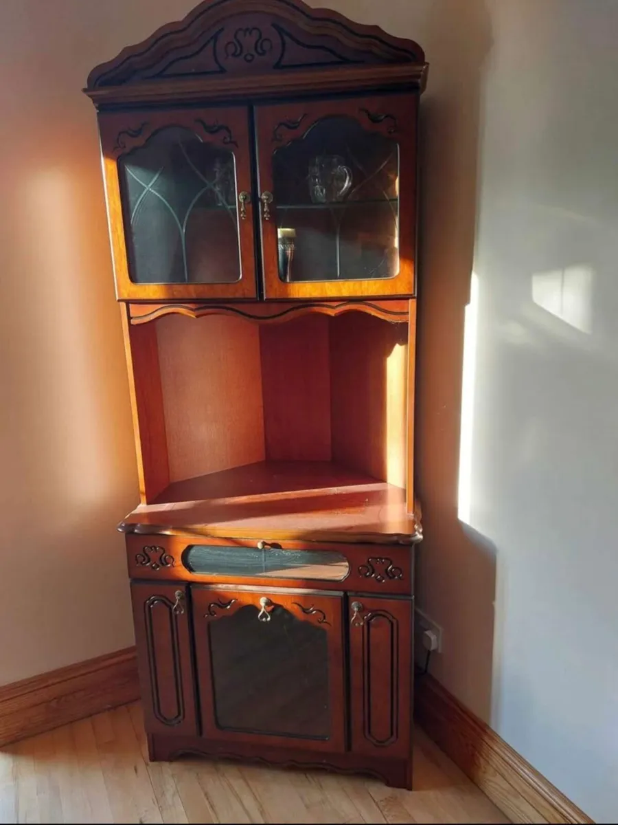 Corner units display x2 priced each- 79 x32 x12 - Image 3