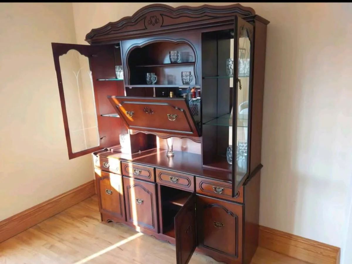 Drinks display cabnet dresser 79 x 62 x16" - Image 2