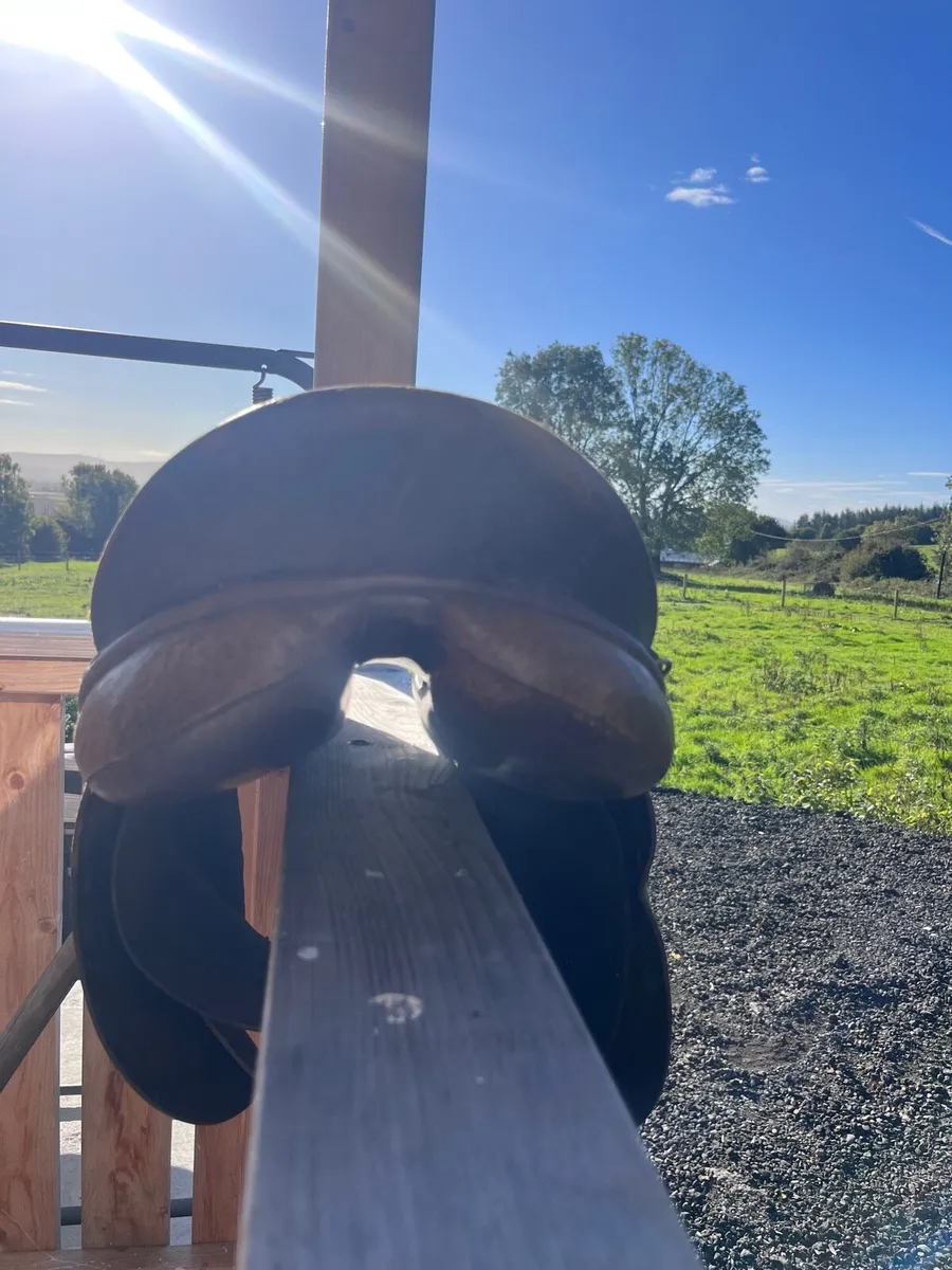 Horse riding saddle - Image 4