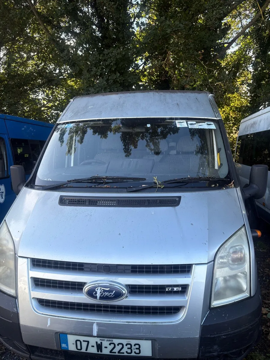 Bus - Image 2