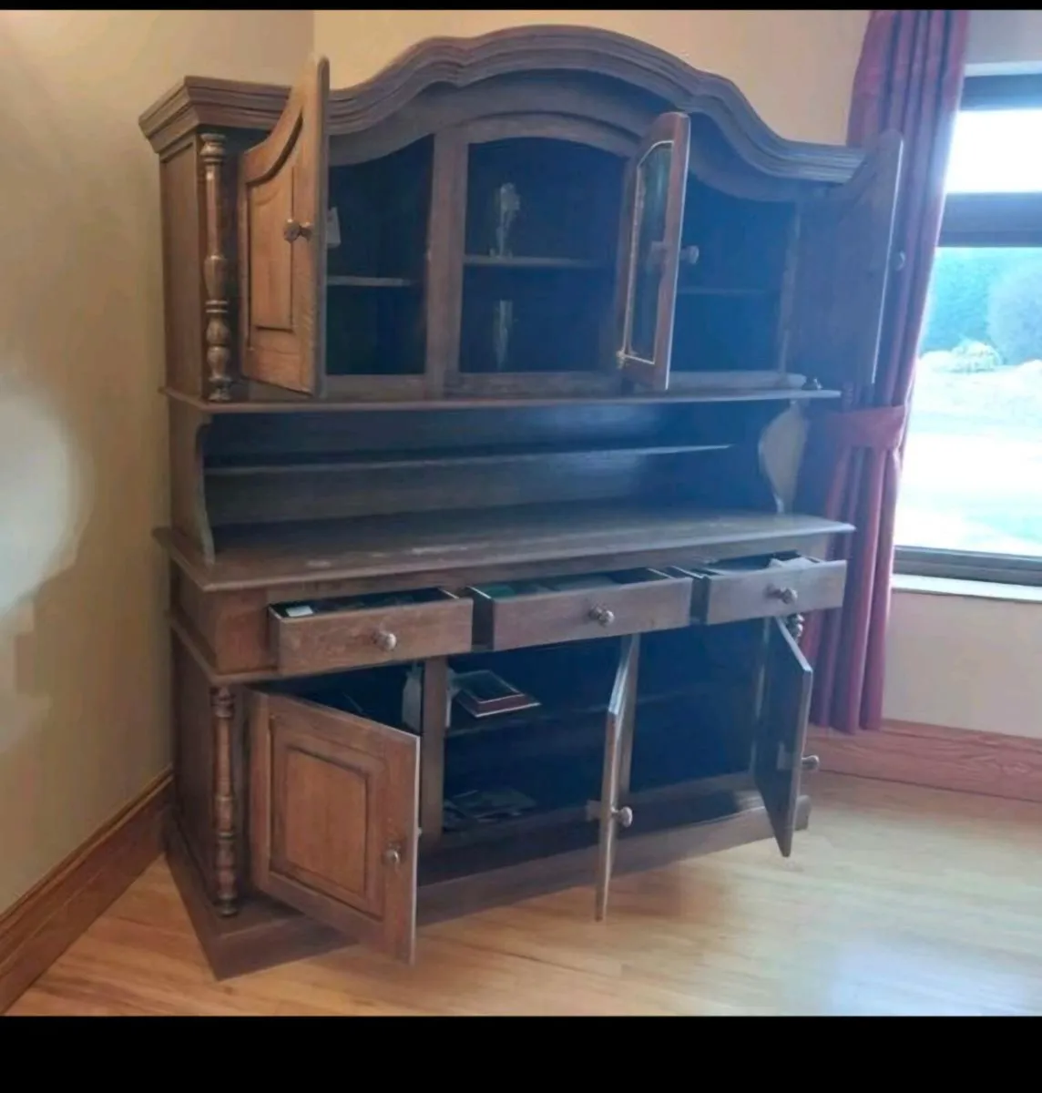 Display Cabnet dressers x 2 priced each-77 x58 x23 - Image 3