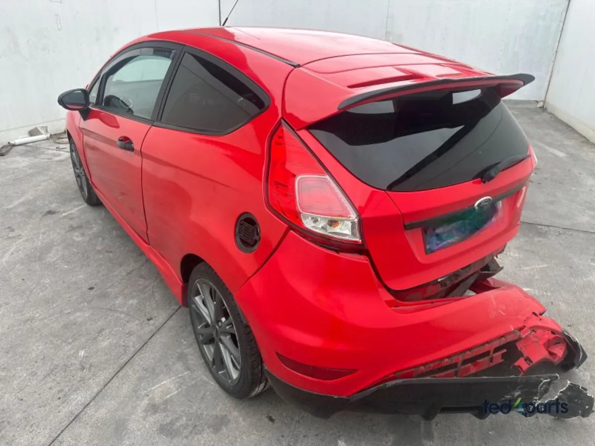 2013 Ford Fiesta For Breaking - Image 2