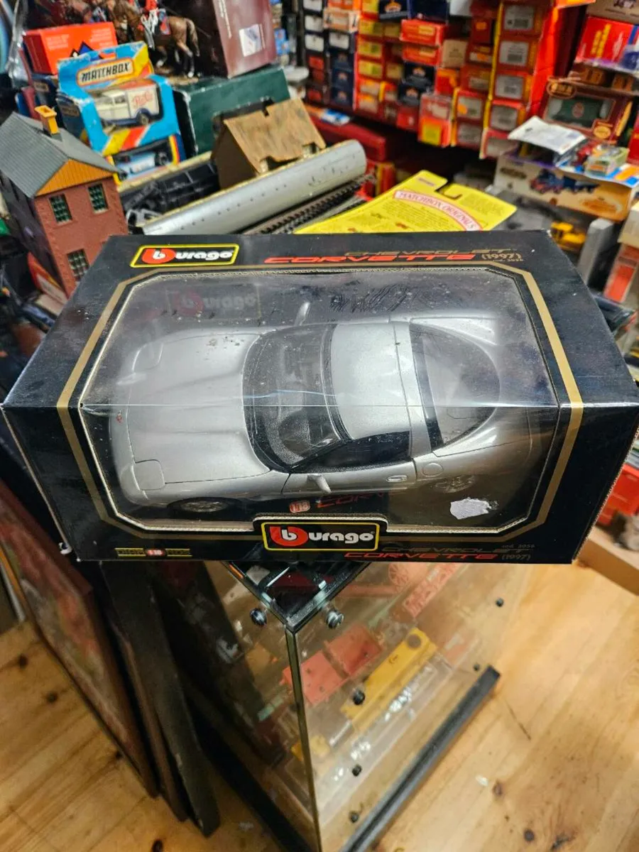 Corgi Burago Corvette 1.18 - Image 4