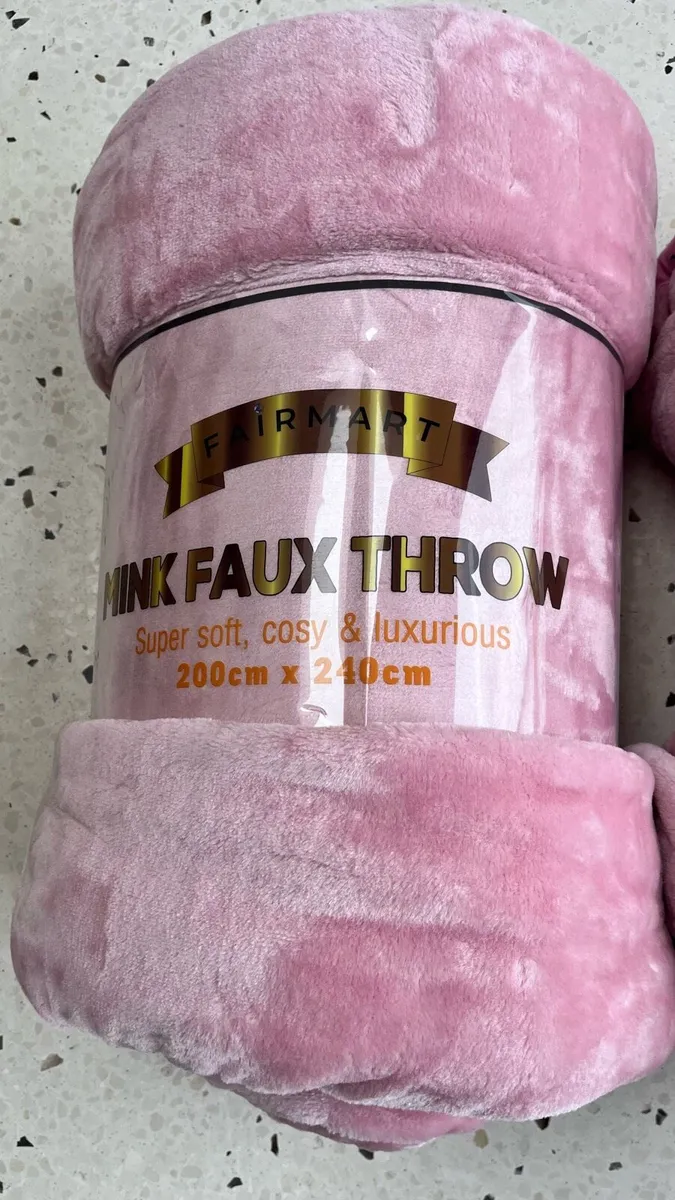 Two New Large Throws - Image 1