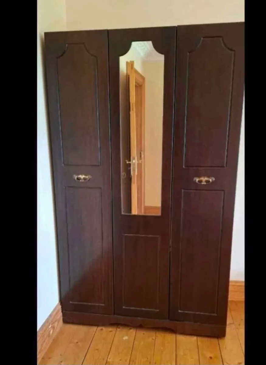 Double mirrored wardrobes- x 2 priced each - Image 1