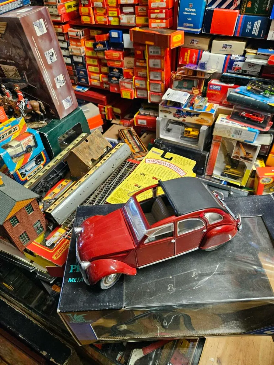 Corgi Solido Citroën 2CV 1.18 - Image 2