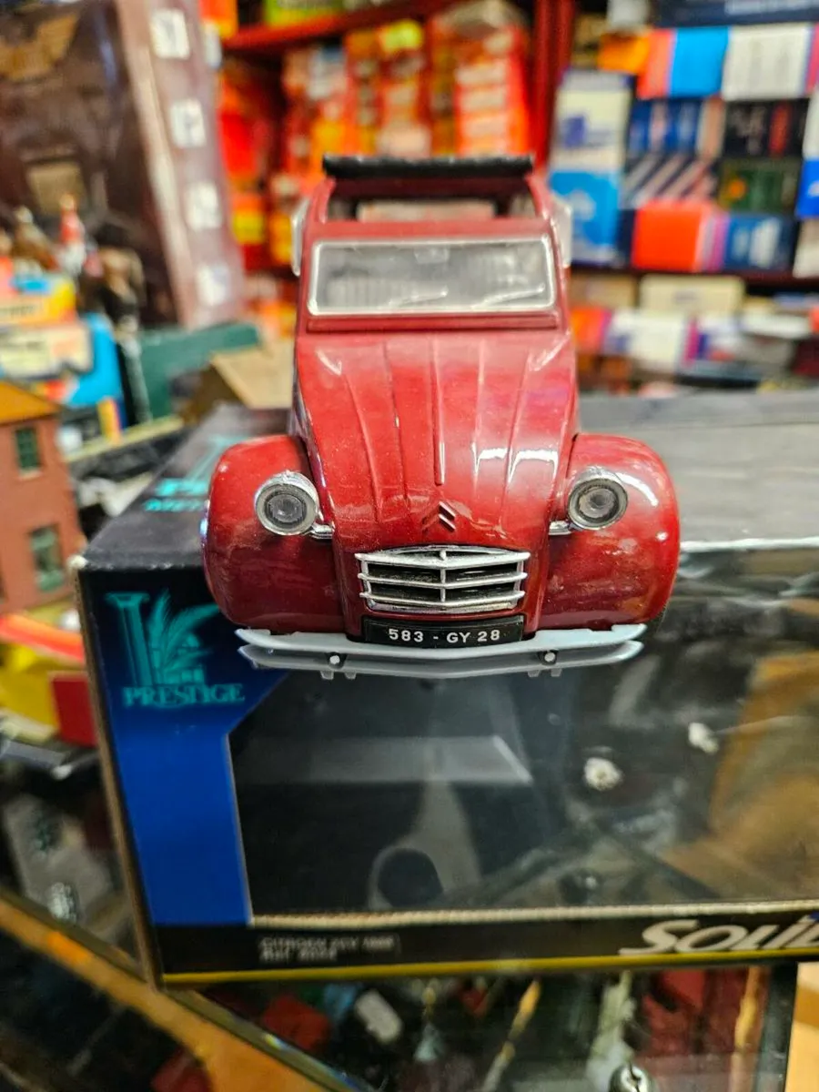 Corgi Solido Citroën 2CV 1.18 - Image 3