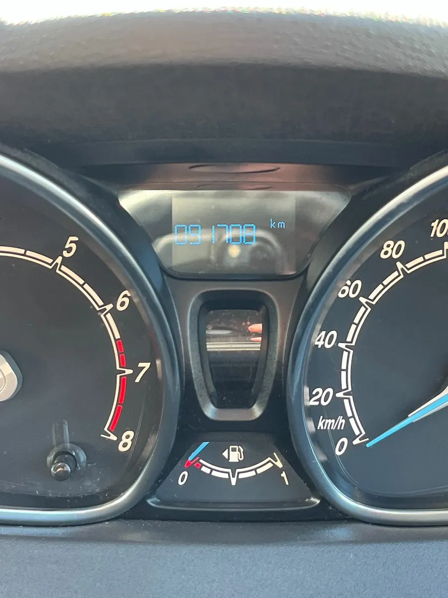 Ford Fiesta 2015 Titanium 1.0 LOW MILEAGE - Image 3