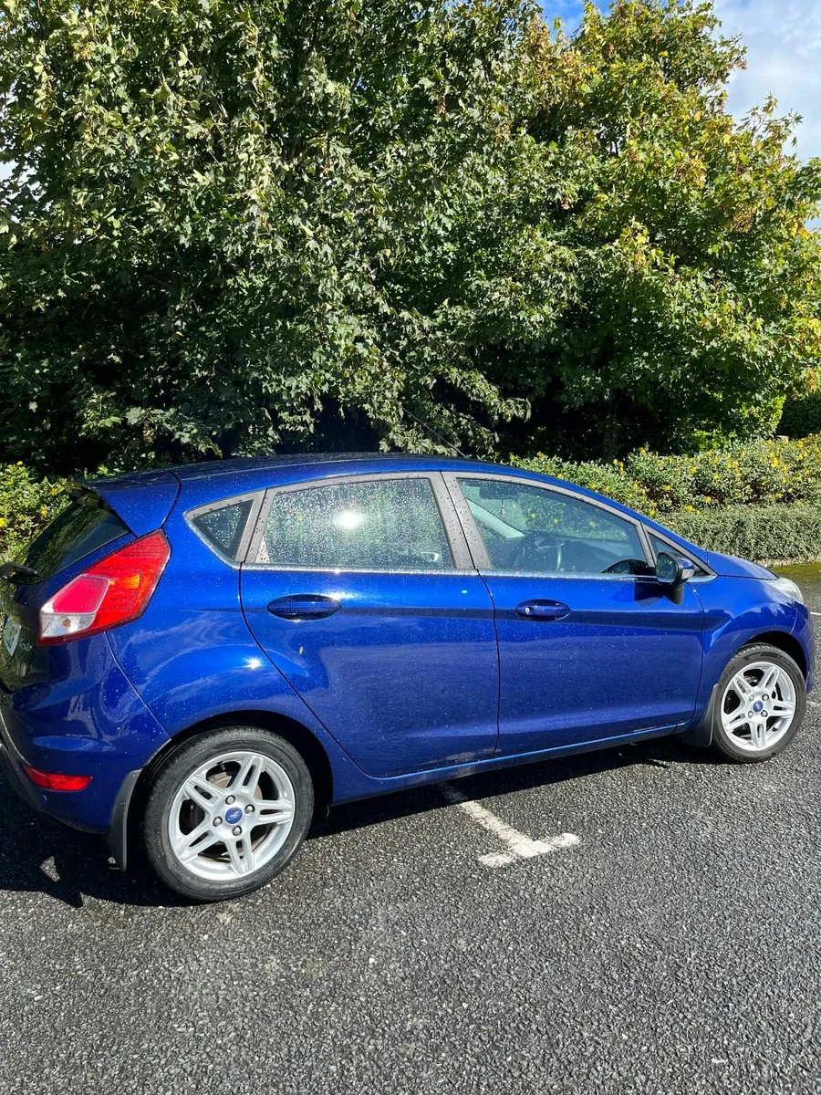 Ford Fiesta 2015 Titanium 1.0 LOW MILEAGE - Image 1