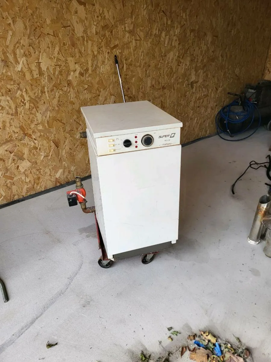 Oil boiler - Image 1