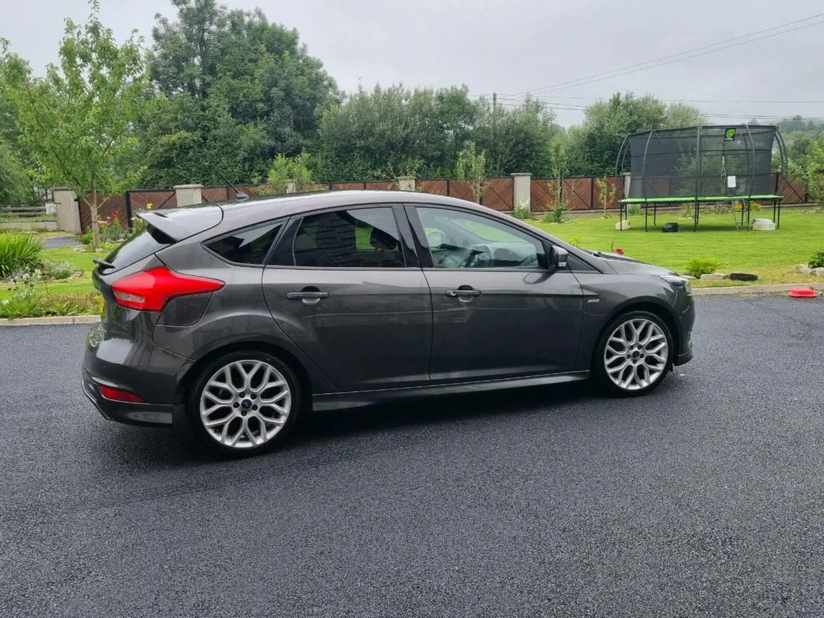 2017 st-line focus - Image 3