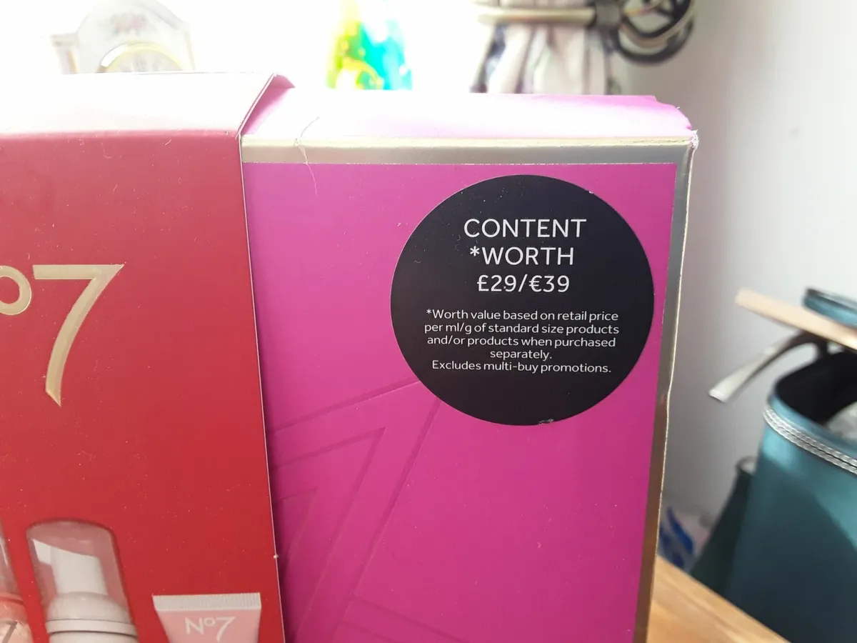 Brand new number 7 five piece gift set - Image 3