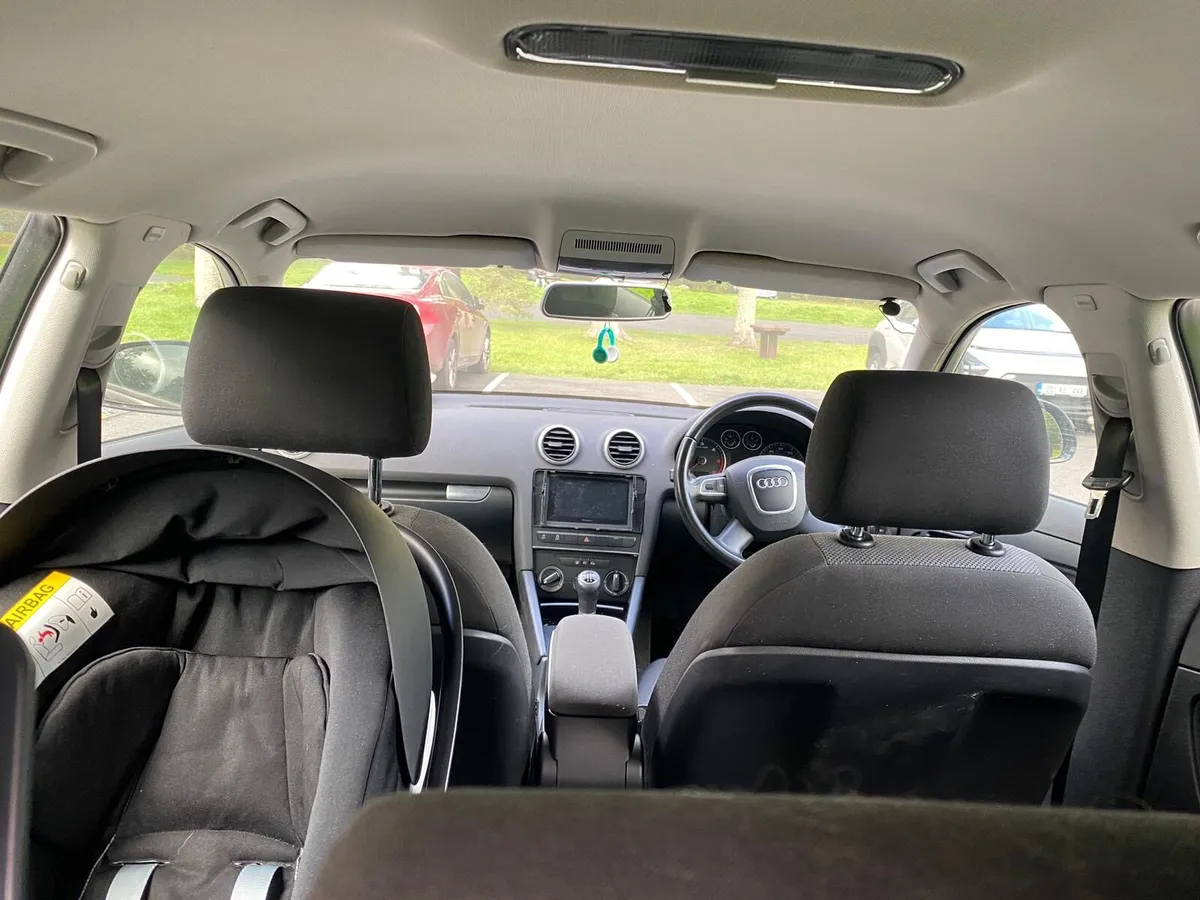 Audi A3 2010 - Image 2