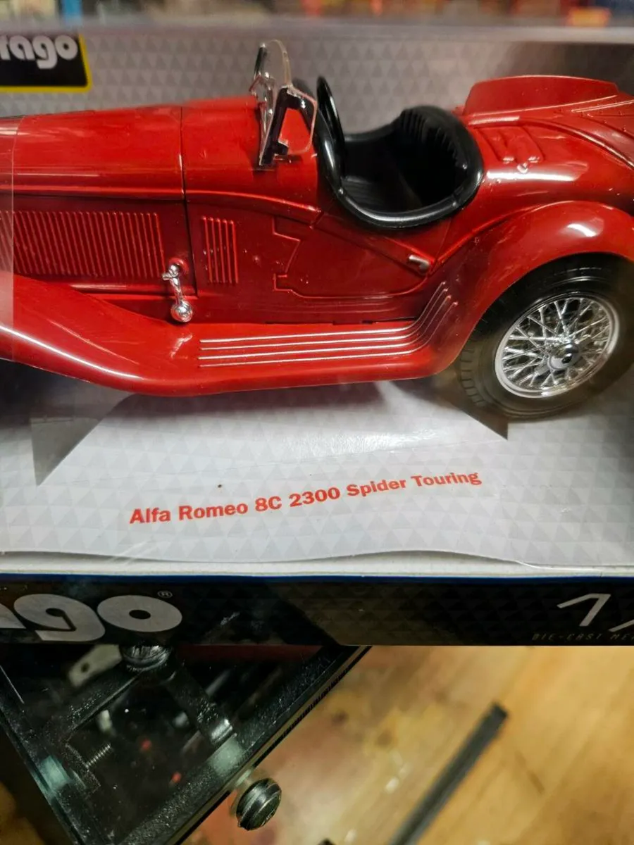 Corgi Burago Alfa Romeo 1.18 - Image 4