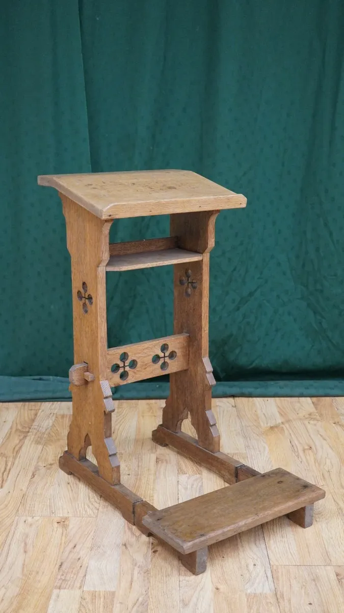 Antique Gothic Oak Prayer Kneeler - Image 2