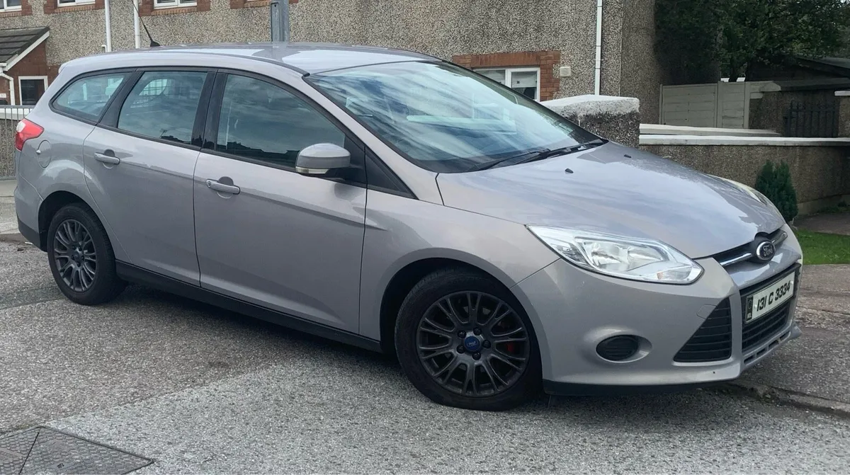 2013 Focus €3900 - Image 1