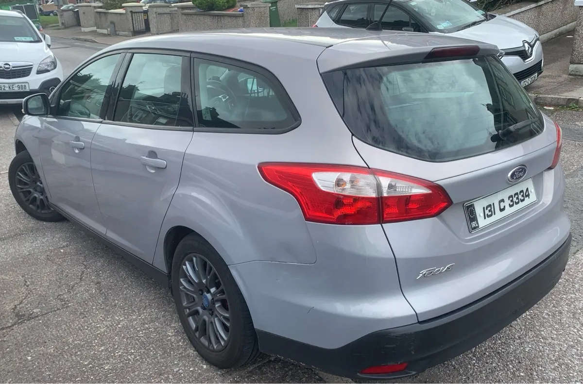 2013 Focus €3900 - Image 3