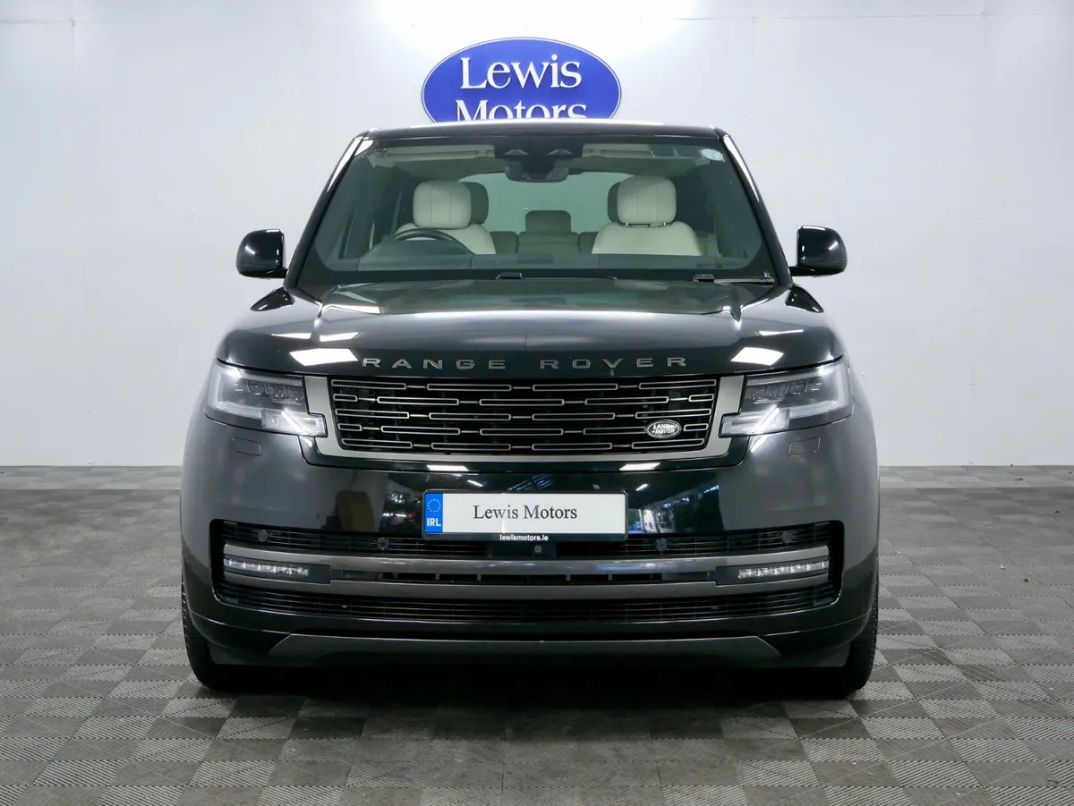 2023 Range Rover SE P440e - Image 3