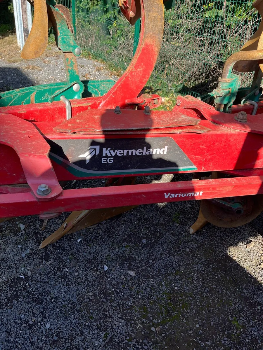 Kverneland EG 6 Furrow Plough - Image 4