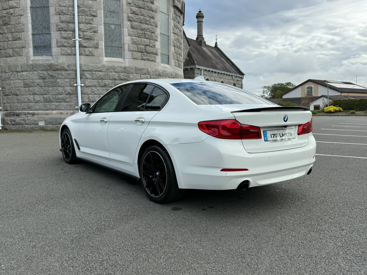 2017 BMW 520D AUTO G30 4DR - Image 4