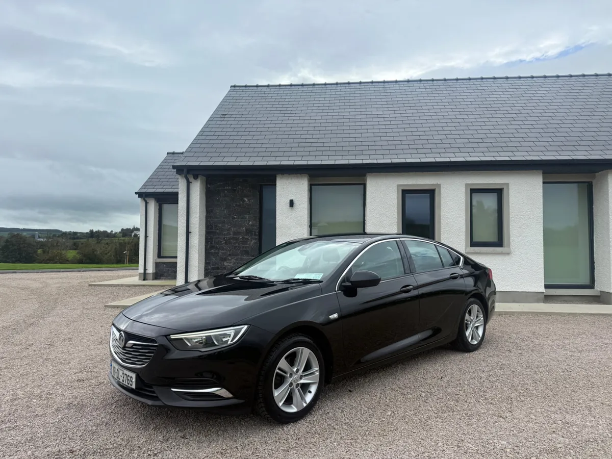 181 Vauxhall Insignia  Tech Line - Image 1