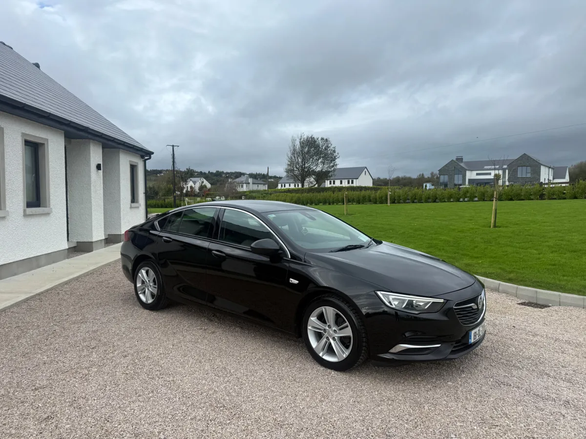181 Vauxhall Insignia  Tech Line - Image 2