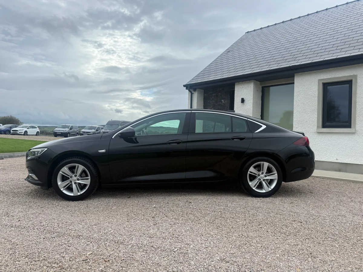 181 Vauxhall Insignia  Tech Line - Image 4