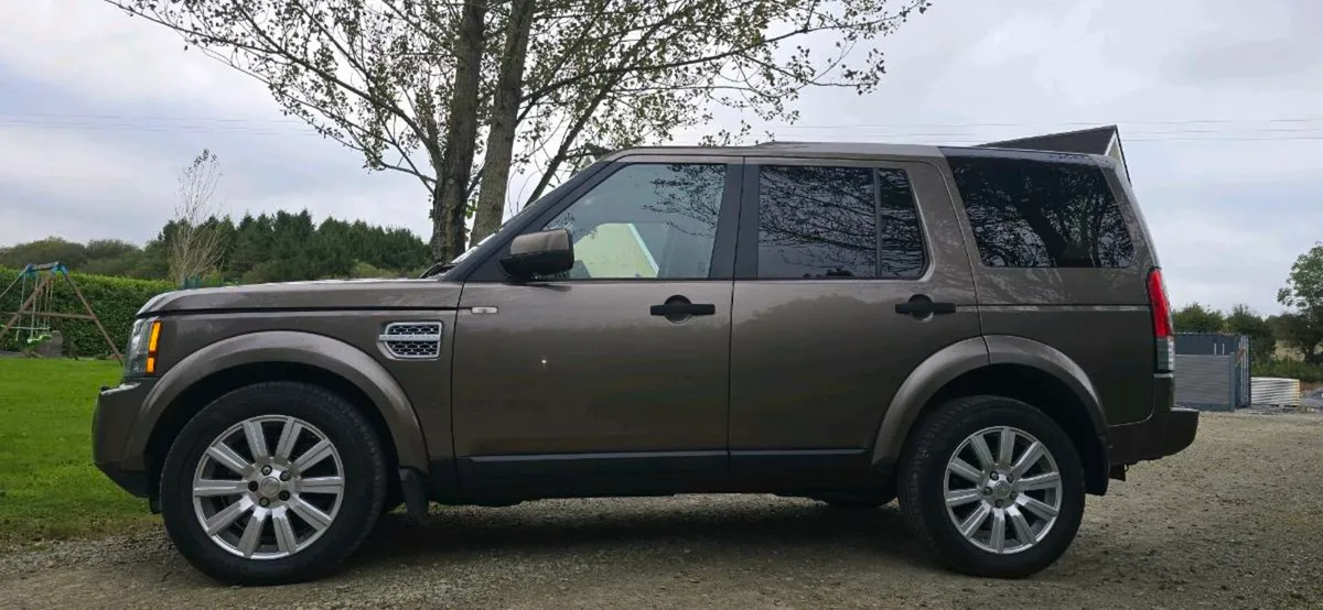2013 Landrover Discovery TDV6 €333 Road Tax - Image 2