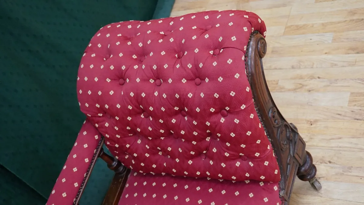 Victorian Tufted Chaise Longue in Red - Image 2